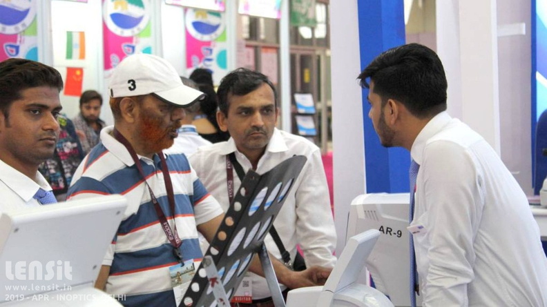 lensit-stall-042-2019-apr-delhi.jpg